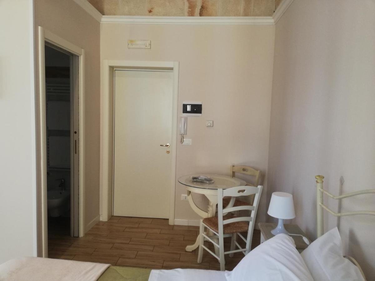 Al Rosa Antico Hotel Monopoli Bagian luar foto
